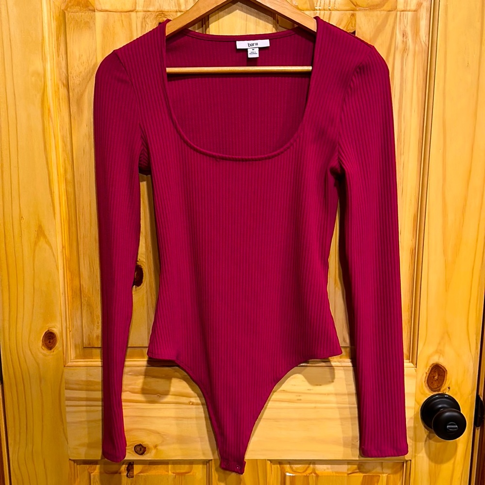 Bar lll pink M long sleeve body suit